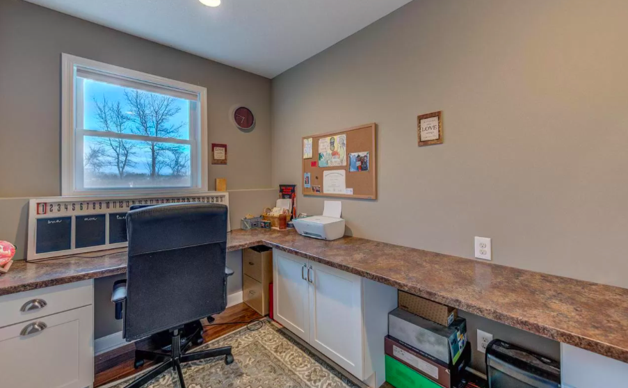 New Richmond, Wis. house for sale with home office